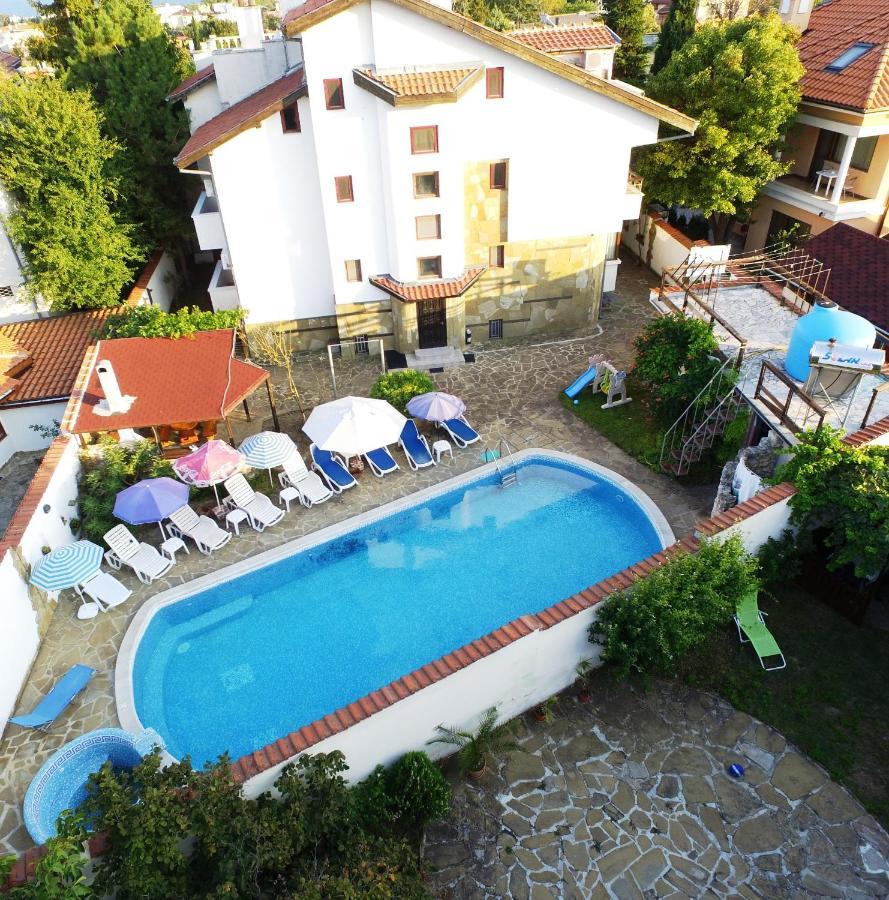 Guest House Yanita Varna Exterior foto