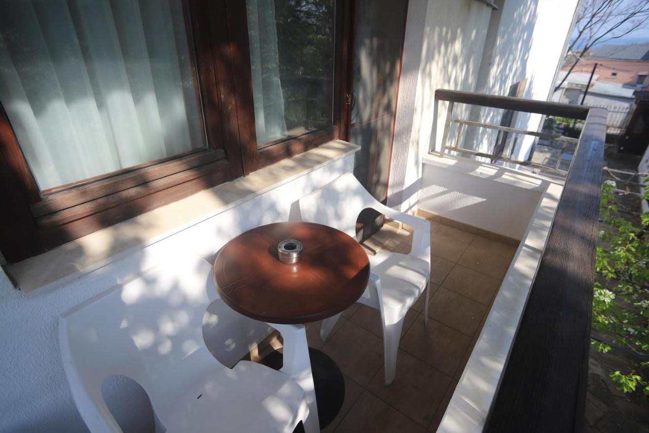 Guest House Yanita Varna Exterior foto