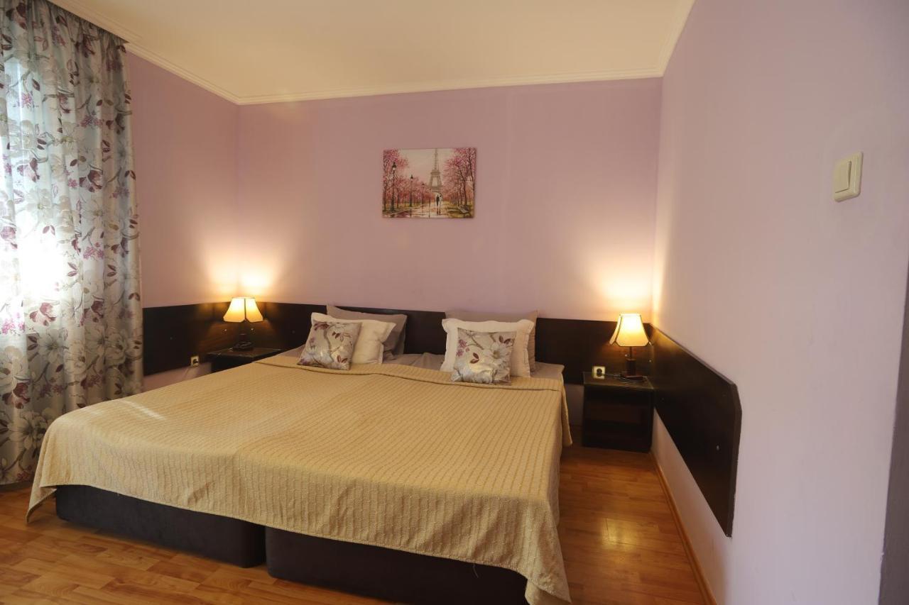 Guest House Yanita Varna Exterior foto