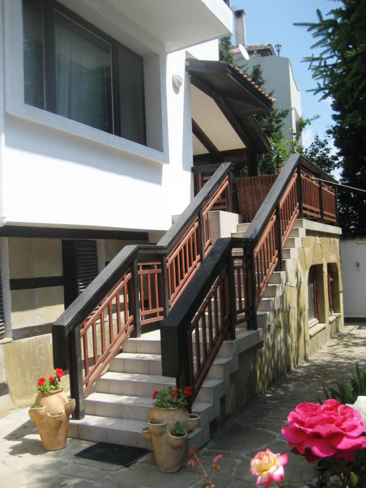 Guest House Yanita Varna Exterior foto